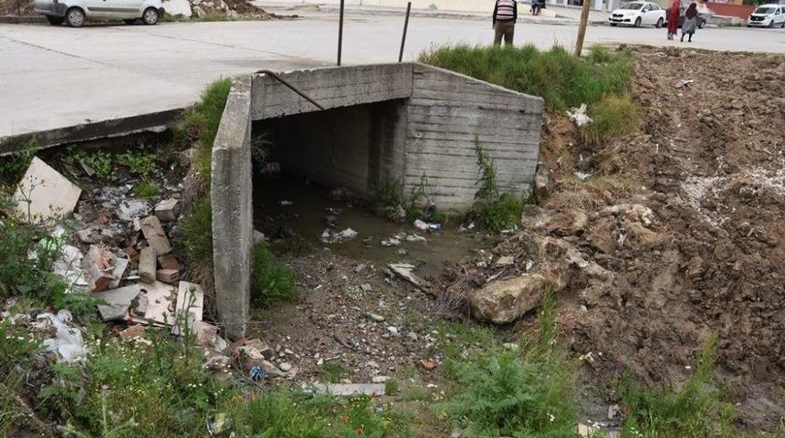 Karag&ouml;zg&ouml;l&uuml; Deresi Islah Ediliyor