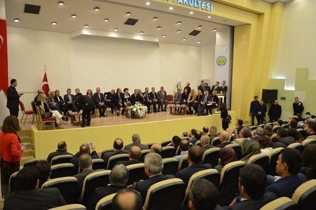 Ab B&uuml;y&uuml;kel&ccedil;ileri, Harran &Uuml;niversitesi &Ouml;ğrencileriyle Buluştu 2