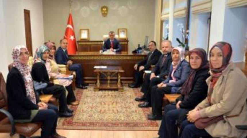 G&ouml;l Flanoz G&ouml;lpazarı Ve &Ccedil;evresi Kadın Girişimi Kooperatifi&rsquo;nden Vali B&uuml;y&uuml;kakın&rsquo;a Ziyaret