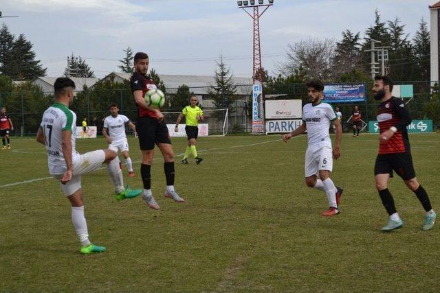 Şuhut Belediye Hisarspor Sarayköyspor’a 2-0 Mağlup Oldu