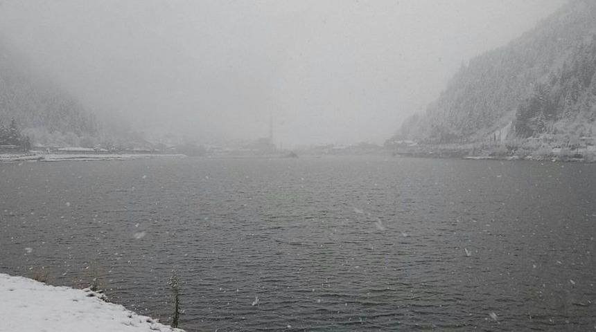 Uzung&ouml;l&rsquo;e Mevsimin İlk Karı Yağdı