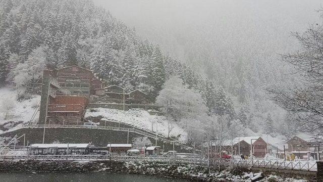 Uzung&ouml;l&rsquo;e Mevsimin İlk Karı Yağdı 3
