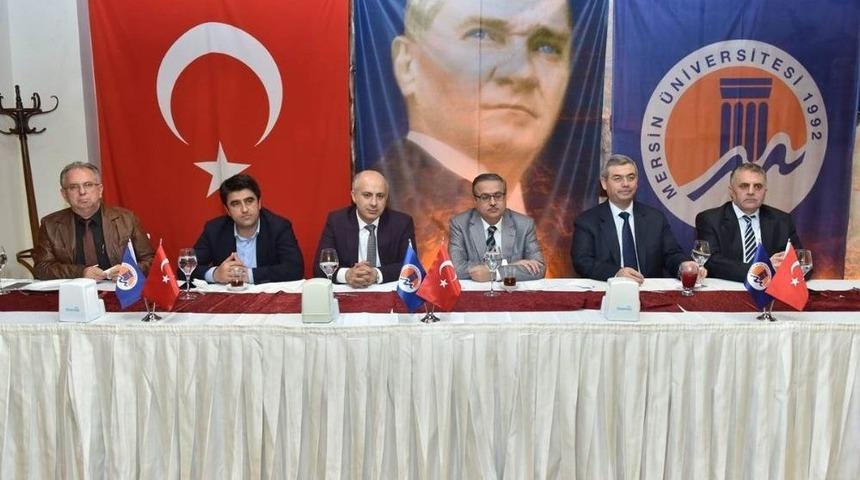 Vali Su, Me&uuml;&rsquo;ye Yapılması Planlanan Caminin Yardım Yemeğine Katıldı