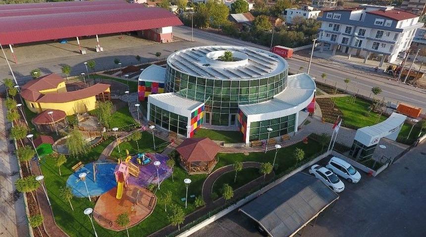 D&ouml;şemealtı Ekolojik Kreşi&rsquo;ne Hibe