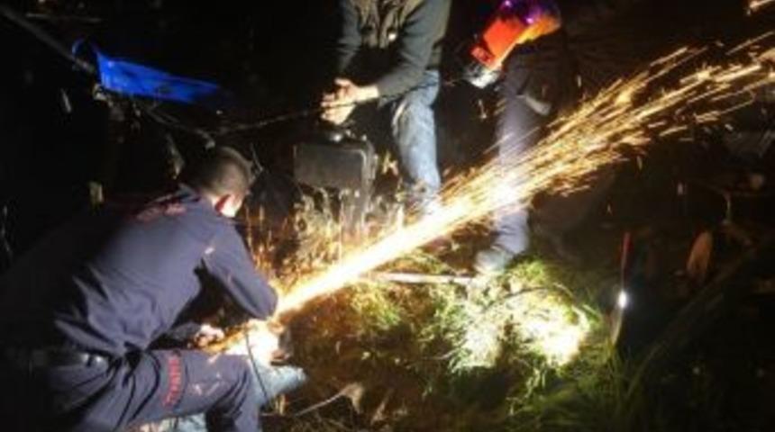 Tarla S&uuml;rerken Ayağını &Ccedil;apa Makinesine Kaptırdı