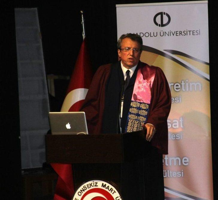 Açıköğretim Öğrencilerine ‘başarı Belgesi Takdim Töreni’ G4