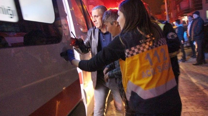 Yangın Dumanından Etkilenen 4 Kişi Hastaneye Kaldırıldı