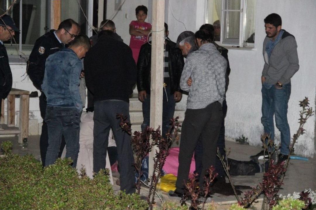 Hobi Bah&ccedil;esinde Beslediği Arıların Soktuğu Kişi &Ouml;l&uuml; Bulundu