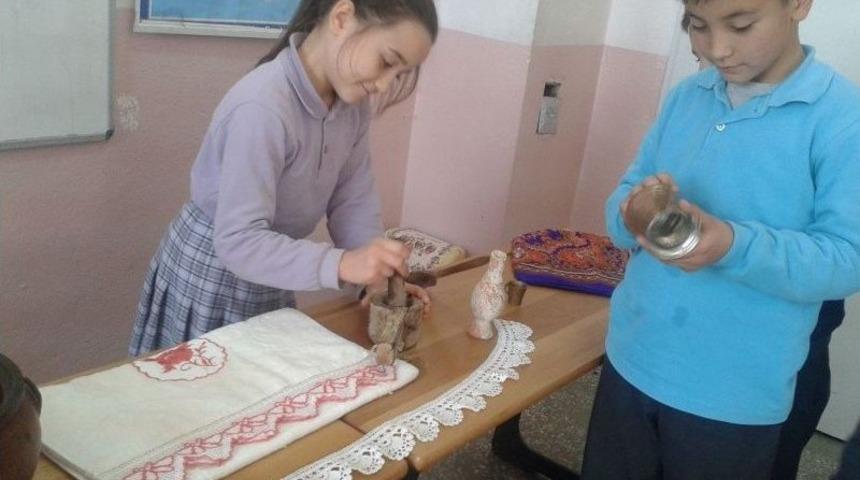 Hisarcık’ta ‘geçmişten Günümüze Kültürel Değerlerimiz’ Konulu Sergi