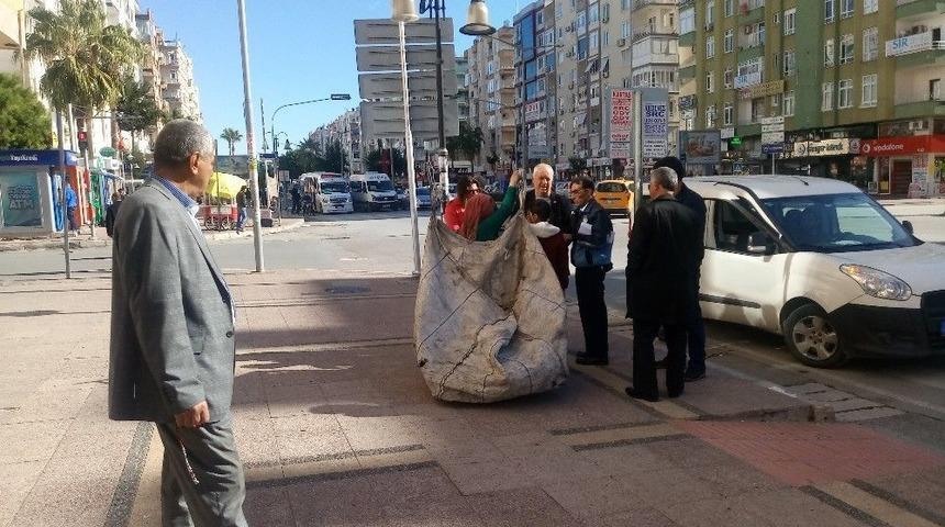 &rsquo;&ccedil;ocuk Koruma Mobil Ekipleri&rsquo; Sokak &Ccedil;alışmalarını S&uuml;rd&uuml;r&uuml;yor