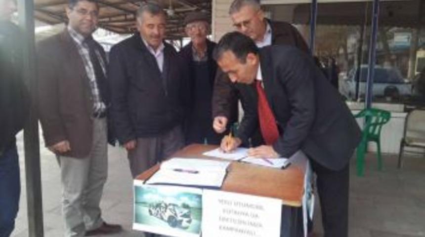 Pazarlar&rsquo;da Yerli Otomobil İ&ccedil;in İmza Kampanyası
