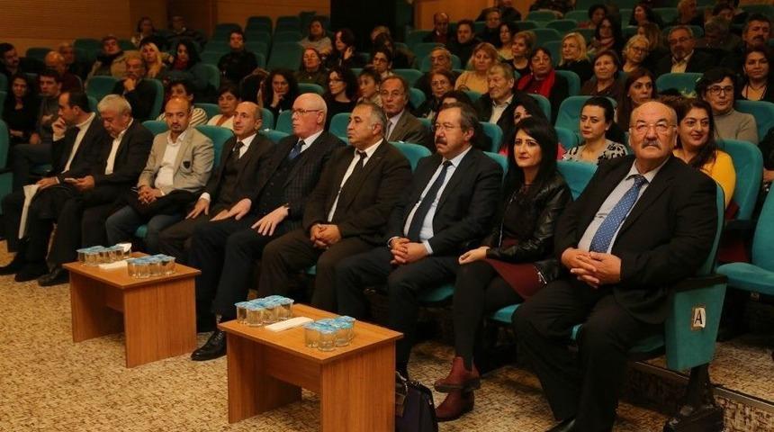 Eskişehirliler Aşık Mahzuni Şerif&rsquo;i Unutmadı