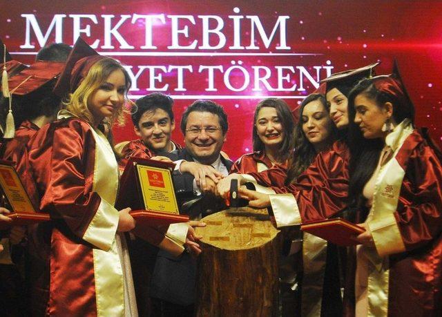 Mektebim’in Mezunları İstanbul’da Kep Attı