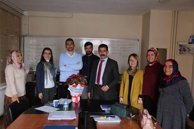 Başkan Cabbar&rsquo;dan &Ouml;ğretmenler G&uuml;n&uuml; Tebriği 1