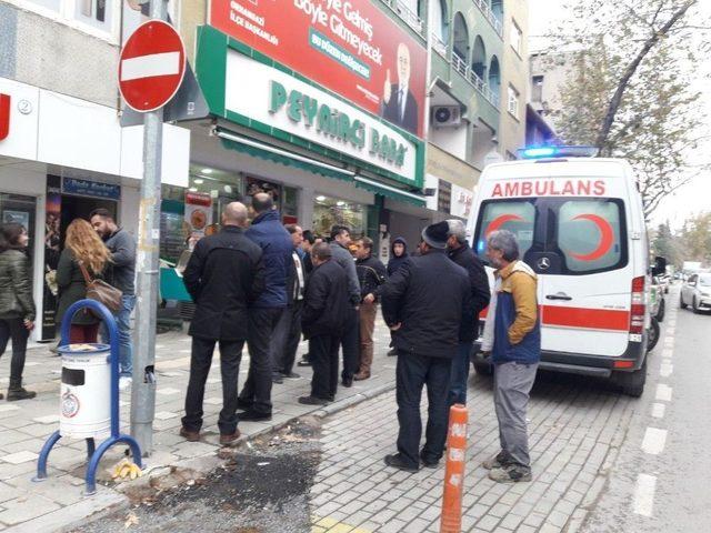&Ccedil;atıda &Ccedil;alışan Gen&ccedil;, 5. Kattan Havalandırma Boşluğuna D&uuml;şerek &Ouml;ld&uuml; 1
