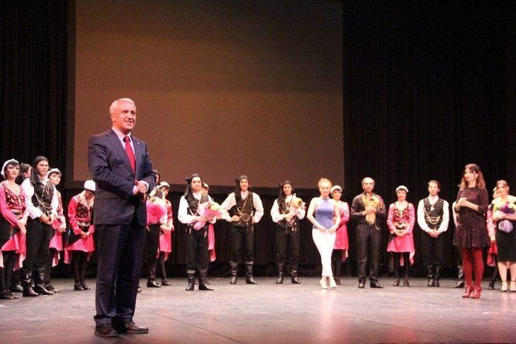 Anadolu Üniversitesi’nde Halk Dansları Gecesi G3