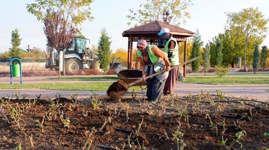 Meram&rsquo;da Parklar Kışa Hazırlanıyor
