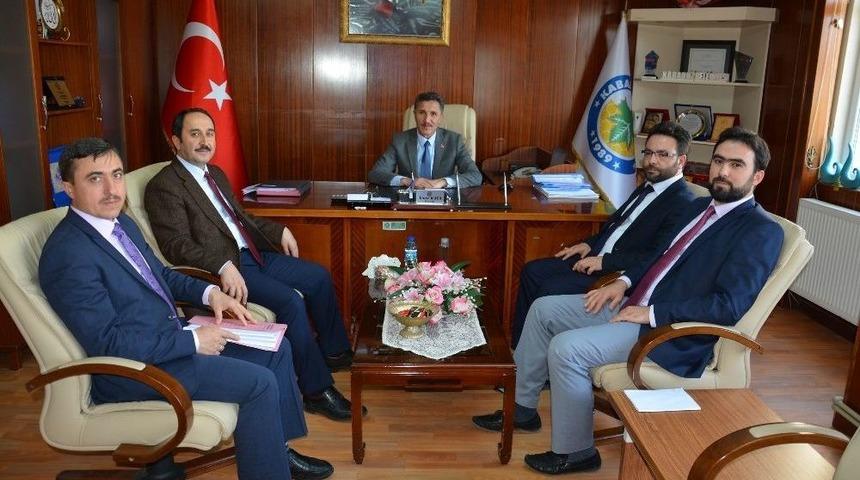 Kabad&uuml;z&rsquo;e M&uuml;ft&uuml;l&uuml;k Binası Ve Merkez Camisi