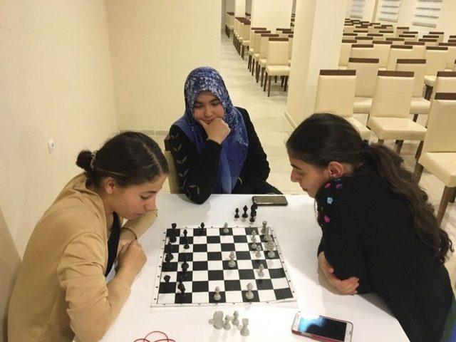 Kyk Türkiye Satranç Turnuvası’nda Kars’ı Temsil Edecek Öğrenciler Belirlendi