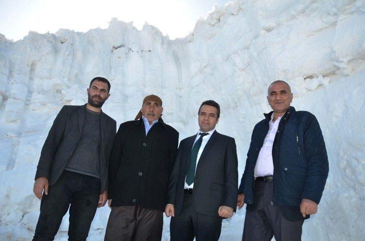 Karlı Dağlar İş Makineleriyle Aşılıyor G4