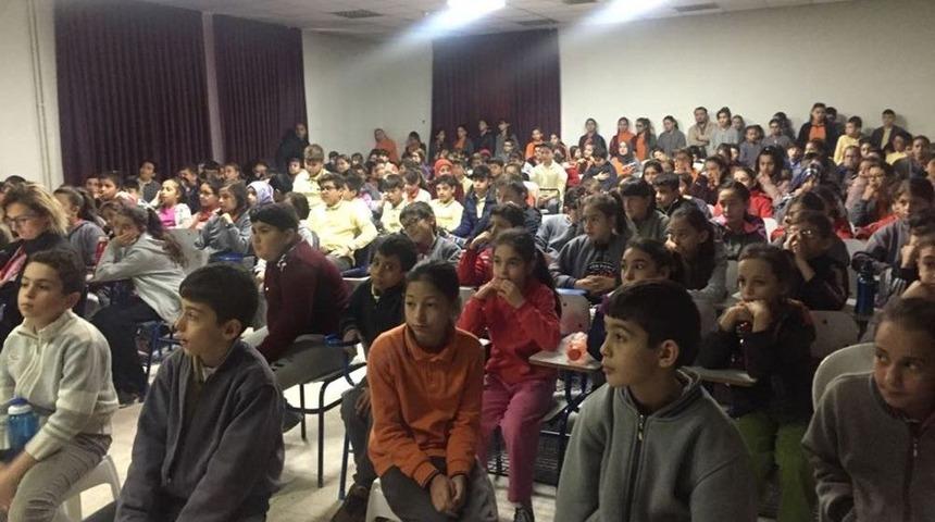 Okullarda &Ccedil;evre Eğitimi Başladı