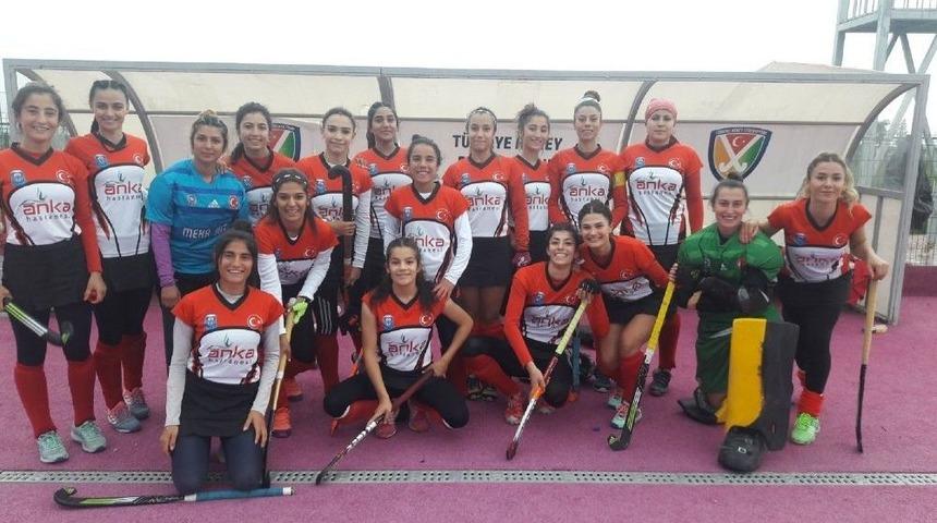 Polisg&uuml;c&uuml; Hokey Takımı Koşar Adım Şampiyonluğa