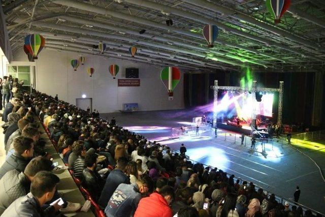 Şükriye Tutkun Nevü’de Konser Verdi