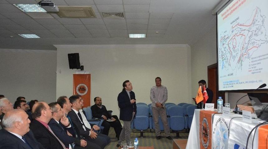 İnşaat Sekt&ouml;r&uuml; Temsilcileri Seminerde Buluştu