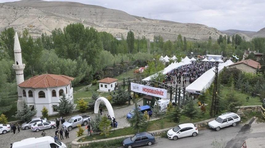 Enderun&rsquo;dan Eng&uuml;r&uuml;n&rsquo;e