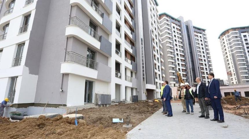 Bayram, Tuana Evleri&rsquo;nde İncelemelerde Bulundu