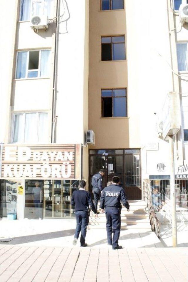 Komşuların &rsquo;banyodan Akan Su Tartışması&rsquo; Kanlı Bitti 2