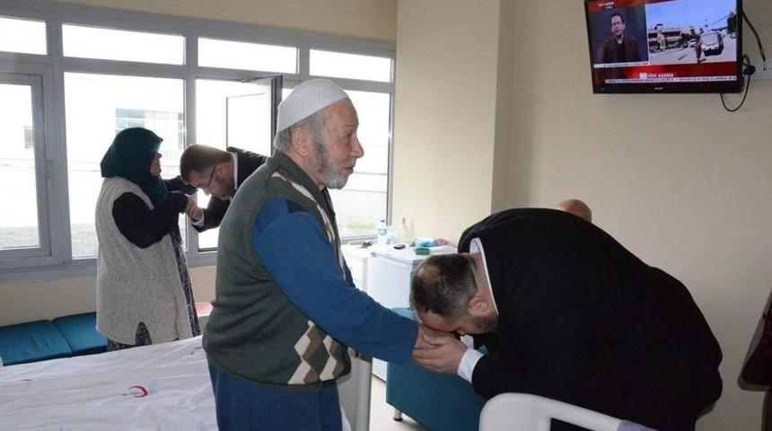 Ak Parti Yaşlıları Unutmadı