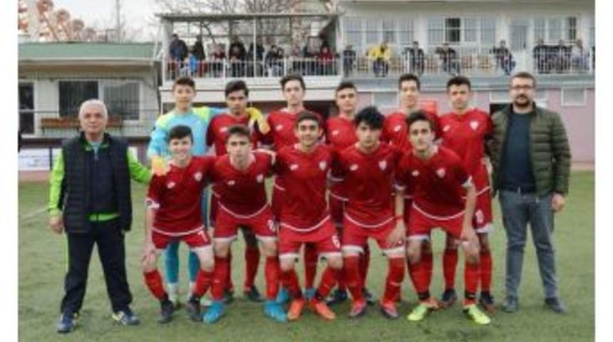 G&ouml;lbaşı Belediye Spor, Ankara Şampiyonu Oldu