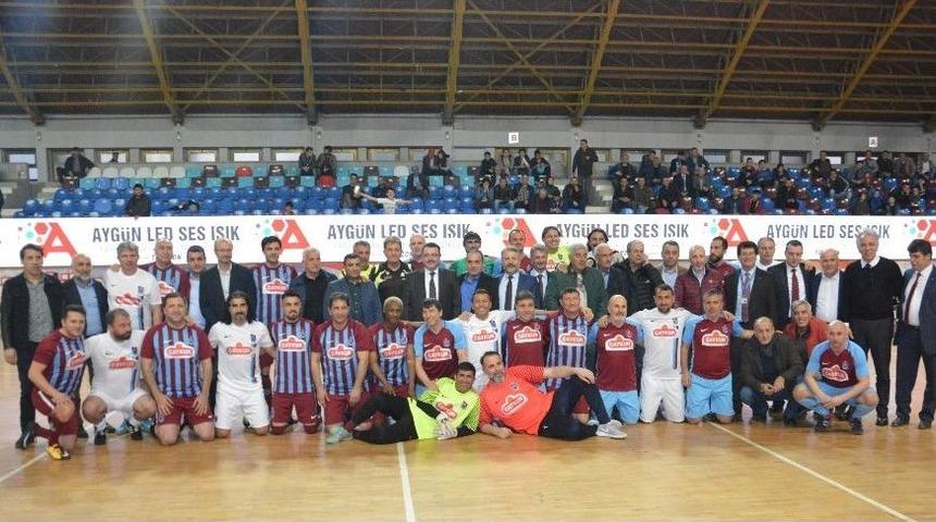 Trabzonspor&rsquo;un Efsaneleri Karşı Karşıya Geldi