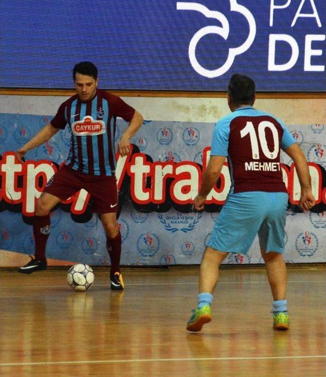 Trabzonspor’un Efsaneleri Karşı Karşıya Geldi