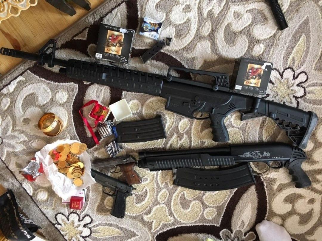 Uyuşturucu Tacirinin Evinden 8 Bu&ccedil;uk Kilo Eroin İle 160 Bin Liralık Altın Ele Ge&ccedil;irildi