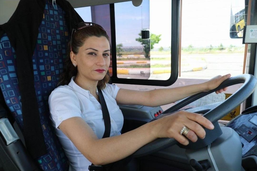 (&ouml;zel Haber) Yolların Şof&ouml;r Nebahat&rsquo;i, &Ccedil;ocuklarının Annesi, Eşinin Her Şeyi