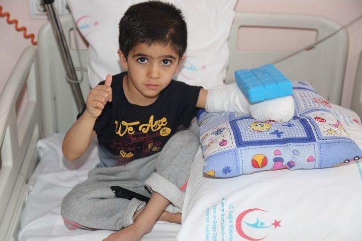 4 Yaşında Ki Eli Ters Olan Küçük Şiar Sağlığına Kavuştu G5