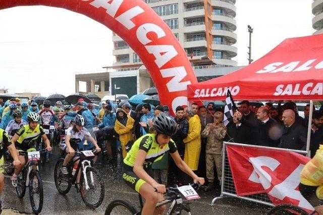 Mardin’de Dağ Bisikleti Yarışması Düzenlendi