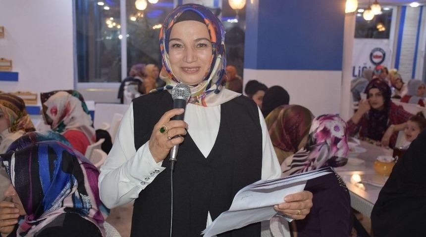 Eğitim-bir-sen Anneler G&uuml;n&uuml; Programı D&uuml;zenledi