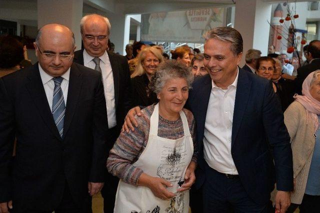 Uysal: “insanlarımızı Mutlu Etmek İçin Çaba Sarf Eden Bir Belediyeyiz”