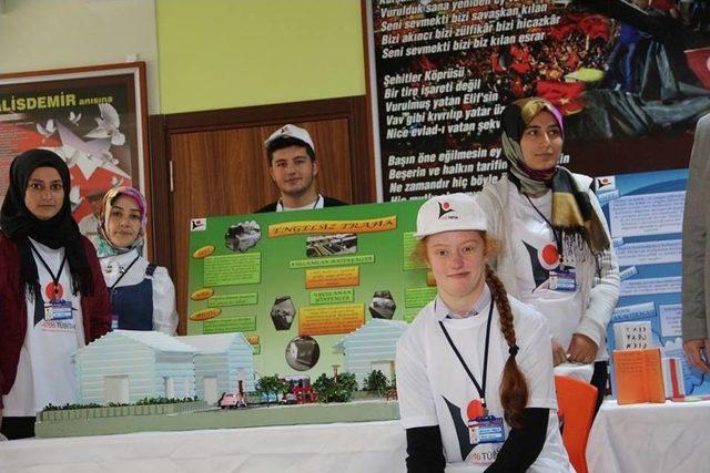 Oltu Yusuf Ziyabey Kız Anadolu Lisesi’nde Bilim Fuarı Sergisi