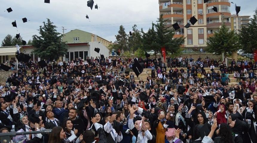 Besni Myo’da Mezuniyet Töreni