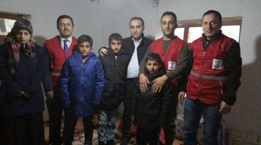 Kızılay, 5 N&uuml;fuslu Aileye Kucak A&ccedil;tı