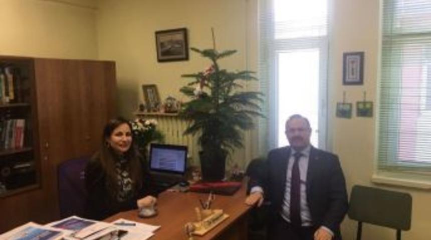 Delig&ouml;z&rsquo;den &Ouml;d&uuml;ll&uuml; Akademisyene Ziyaret