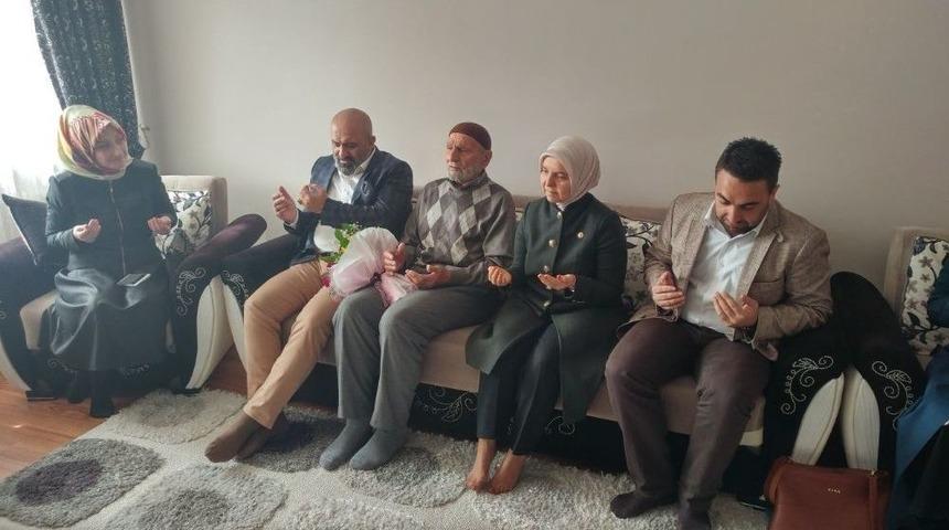 Ak Partililer Asırlık &Ccedil;ınarları Unutmadı