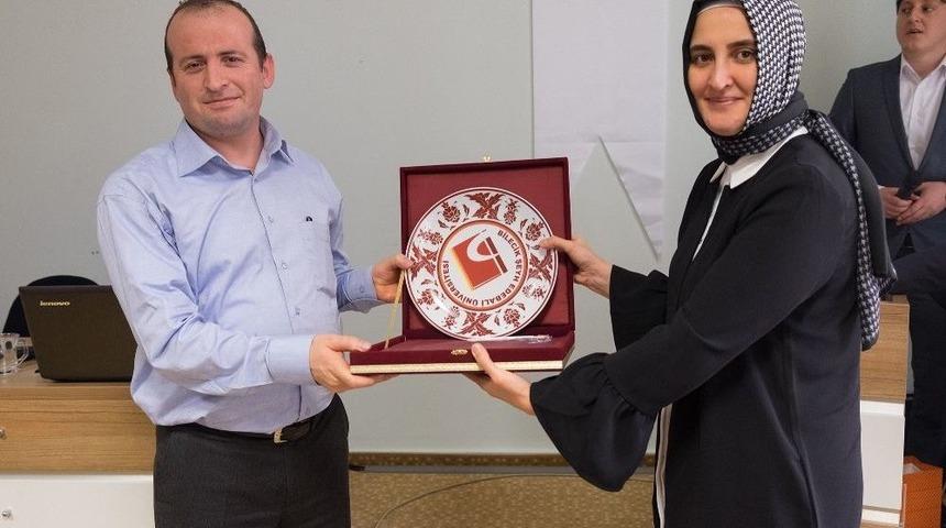 İslami İlimler Fak&uuml;ltesi&rsquo;nden &ldquo;aile İ&ccedil;i Şiddet" Konulu Konferans