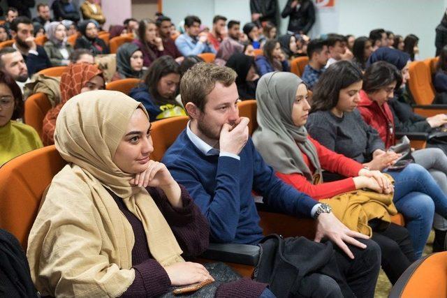 İslami İlimler Fakültesi’nden “aile İçi Şiddet