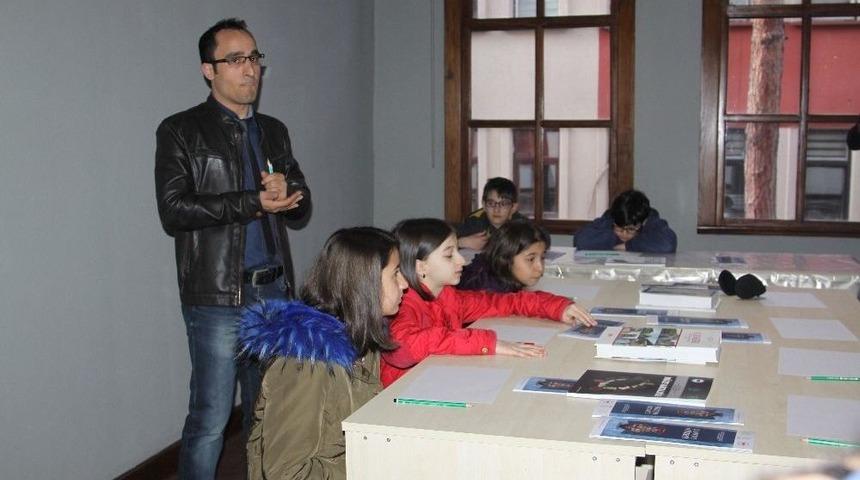 &Ouml;ğrenciler M&uuml;zede Ders Yaptı