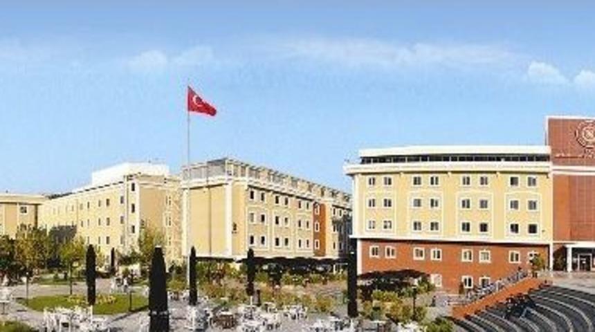 T&uuml;rkiye&rsquo;de &ldquo;kurumsal Y&ouml;netime&rdquo; Ge&ccedil;en İlk &Uuml;niversite İa&uuml;